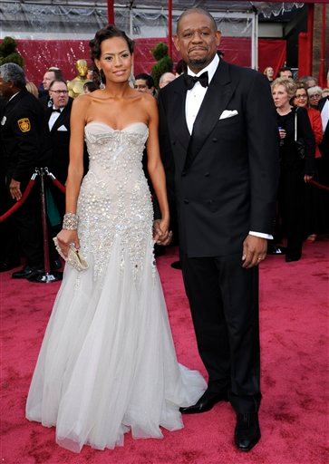 Illustration for article titled "Fishy" Is Fabulous: Oscar Fashion 2008